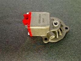 VALVE & CAP ASSM