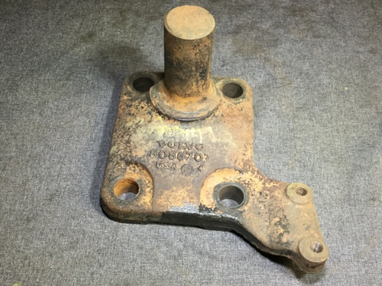 CLUTCH MOUNT