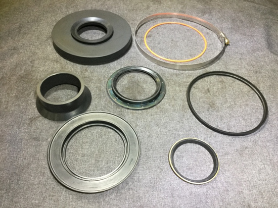 SEAL KIT "PIERCE FIRETRUCK"