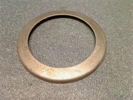 RETAINER T136