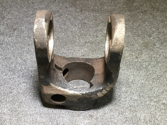 STEERING YOKE