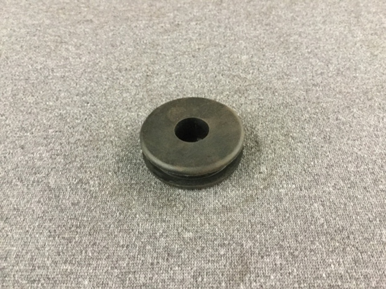GROMMET