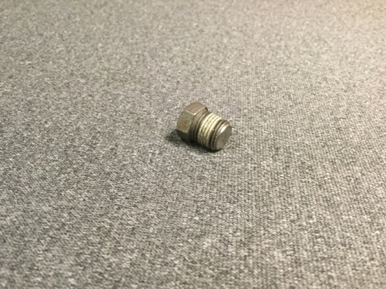 PIPE PLUG 1/8"