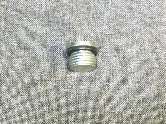 PLUG ASSY.