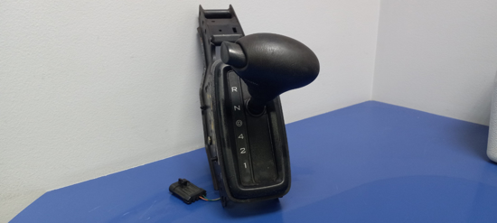 SHIFT SELECTOR