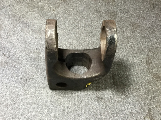 STEERING YOKE