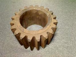 IDLER PINION