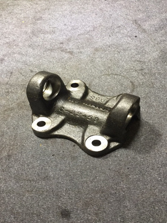 FLANGE YOKE