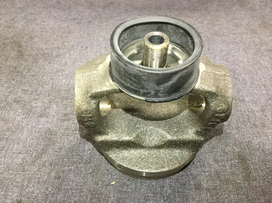 TUBE YOKE
