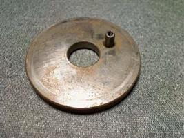 PLATE RETAINER