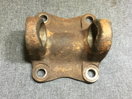 FLANGE YOKE