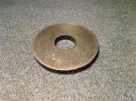 RETAINER