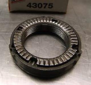 WHEEL NUT FORD 1TON RT HAND