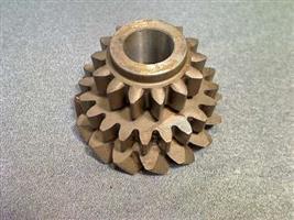 GEAR  CLARK
