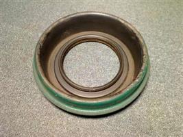 OIL SEAL RETAINE