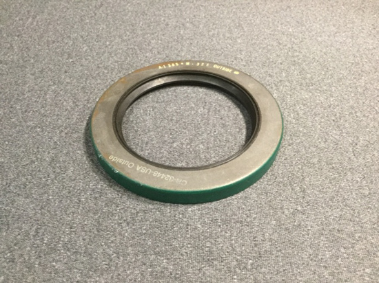 OIL SEAL ASSY
